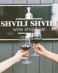 Бар - «SHVILI-SHVILI wine shop&bar»