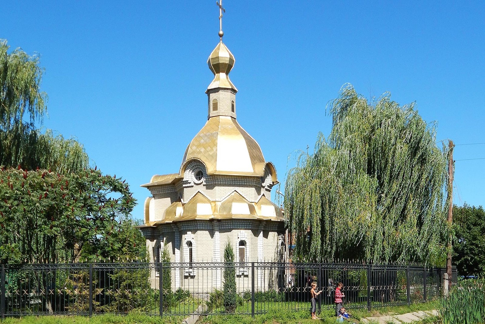 Природні об'єкти - «Святе джерело «Кириченкова криниця»