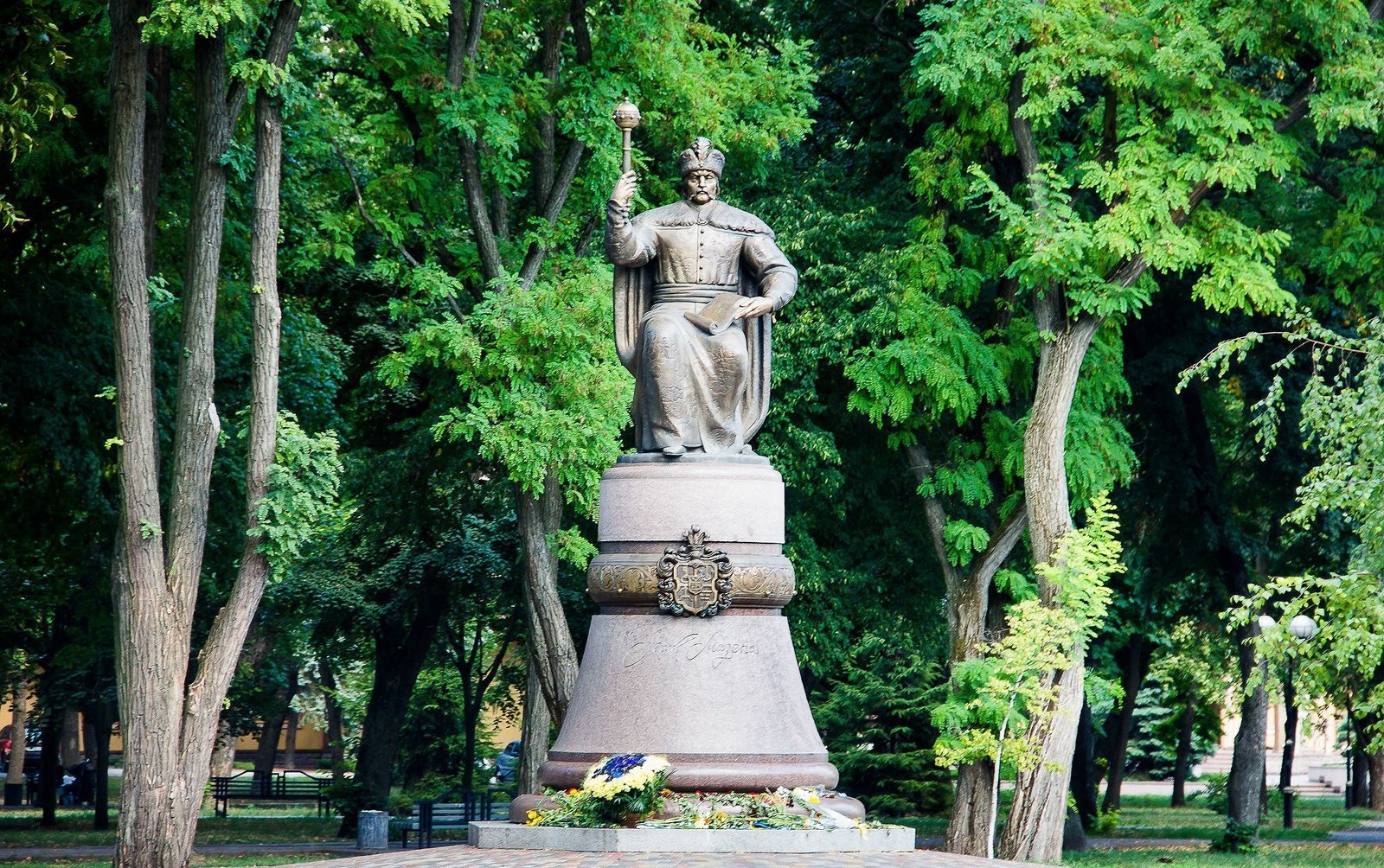 Пам'ятники - «Пам'ятник Івану Мазепі»