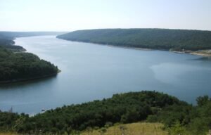 Природні об'єкти - «Дністровське водосховище»