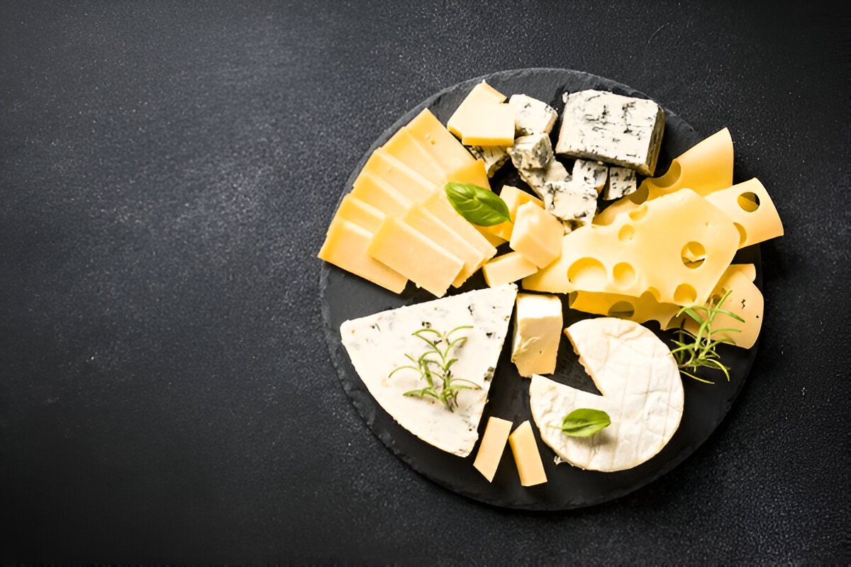 Чим корисний сир для здоров'я та як його вживання впливає на організм людини?