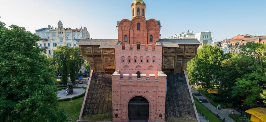 Золоті ворота: цікаві факти та історичні деталі