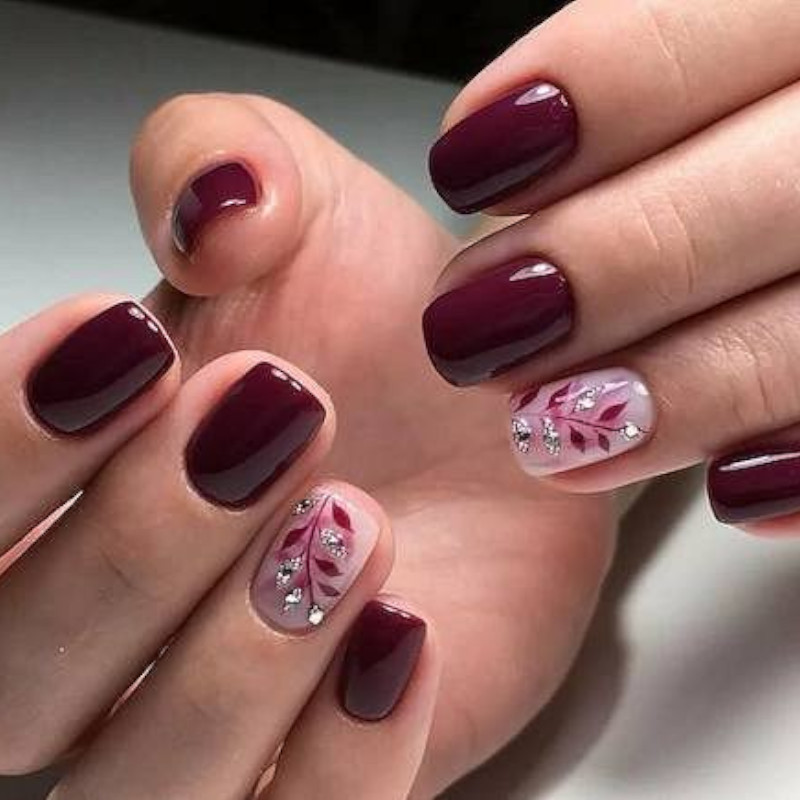 Осінній манікюр на короткі нігті: які тренди обрати цього сезону?